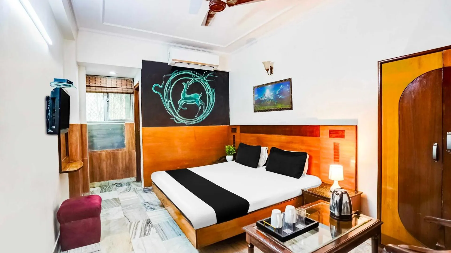 Collection O Collection O Paharganj Near Railway Station Hotel Anachal